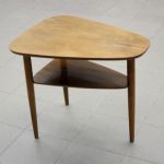 1011 2077 LAMP TABLE